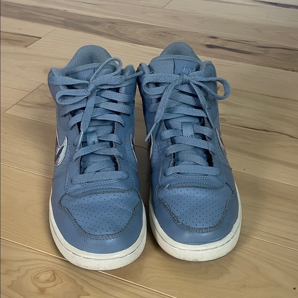 Nike Big Kids Gray/Blue Sneakers with Pink and Light Blue Camo Swooshes - Picture 2 of 6